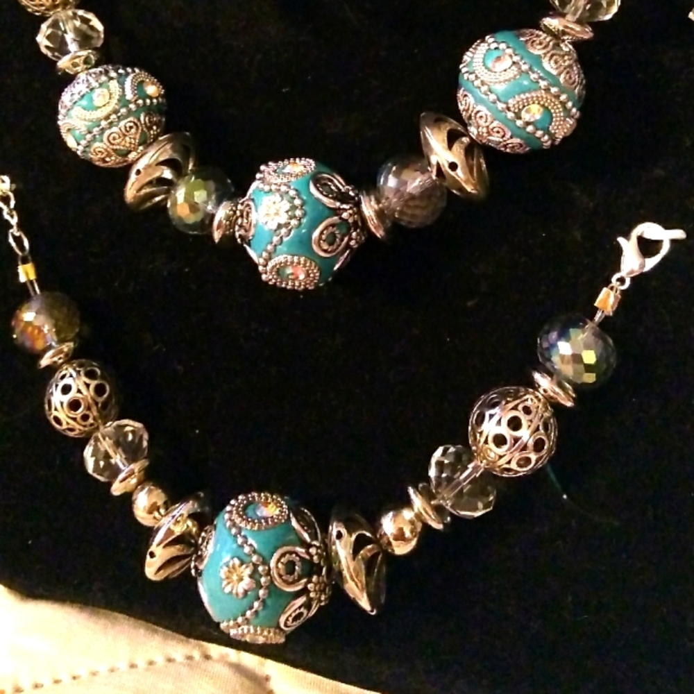Imperial Turquoise Necklace Bracelet Earrings set - Picture 3 of 7